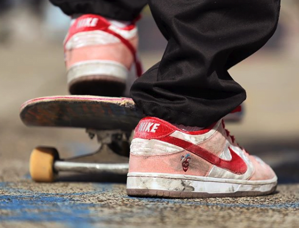 ストレンジラブ × ナイキSB ダンク ロー  