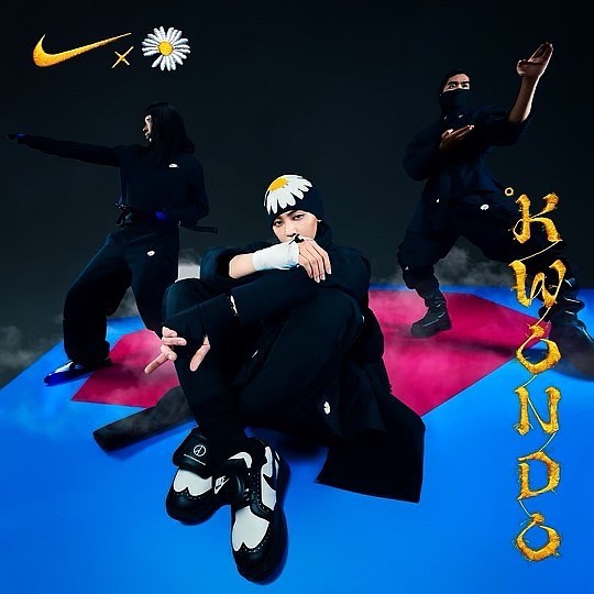 nike KWONDO1 peaceminusone パンダ