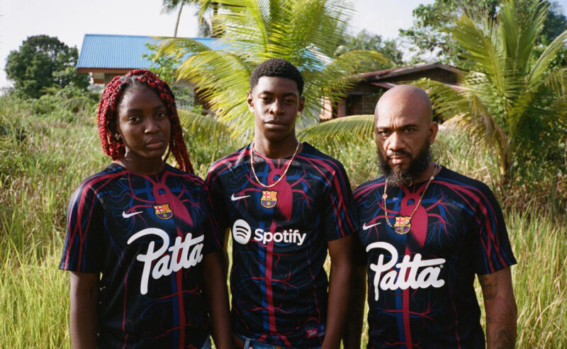 Lサイズ NIKE FC Barcelona x Patta サッカートップ